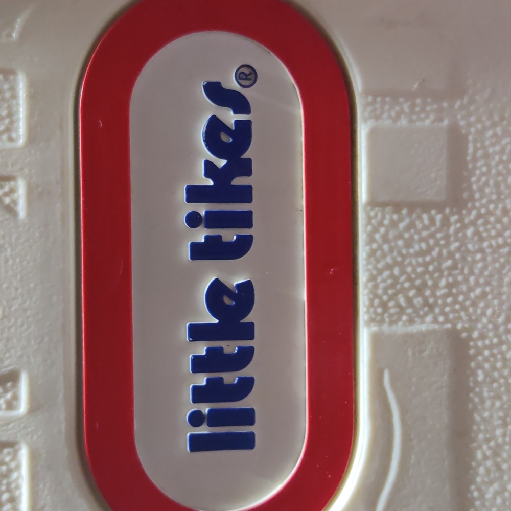 Little tikes white and pink Toy Box